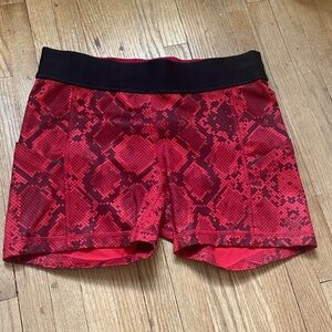Lululemon what the sport shorts size medium